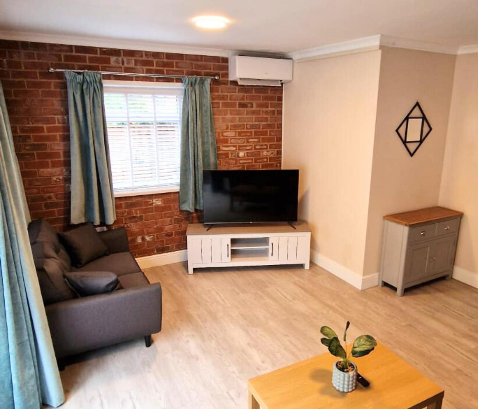 Luxury Family Apartment- Close To Leicester University Dış mekan fotoğraf